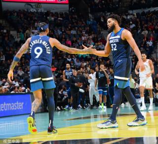 其中一次是 其中一次是